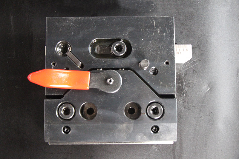 折彎?rùn)C(jī)模具夾板