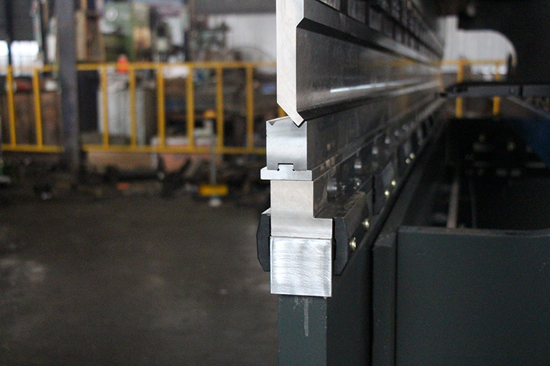 折彎?rùn)C(jī)模具夾板