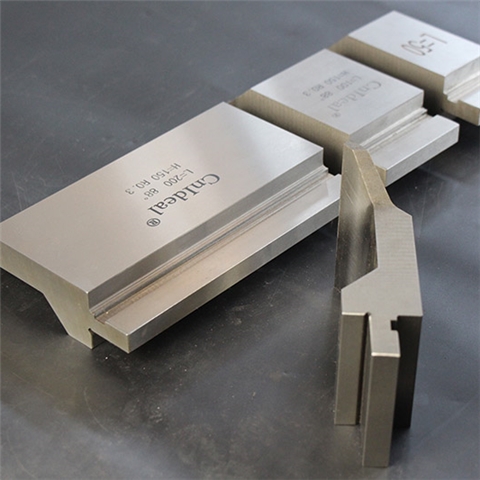 數(shù)控折彎?rùn)C(jī)上模具