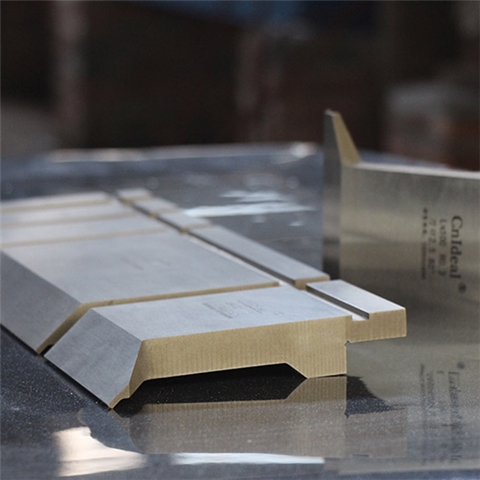 數(shù)控折彎?rùn)C(jī)上模具