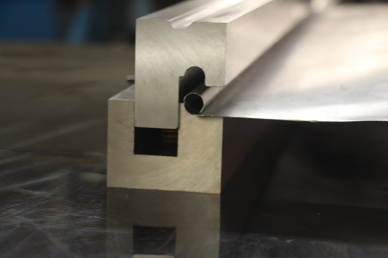 折彎機(jī)鉸鏈模