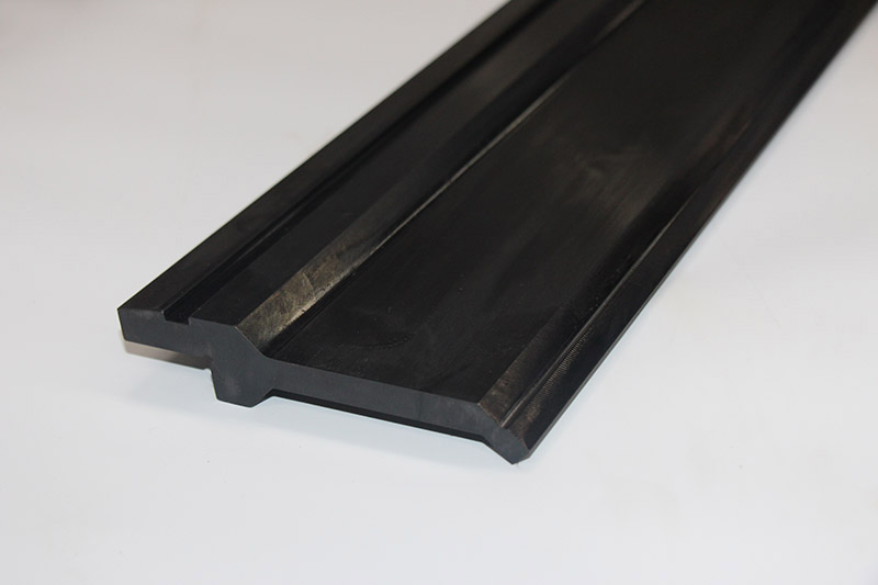 202型折彎?rùn)C(jī)上模