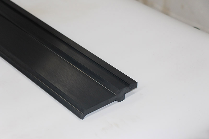 202型折彎?rùn)C(jī)上模